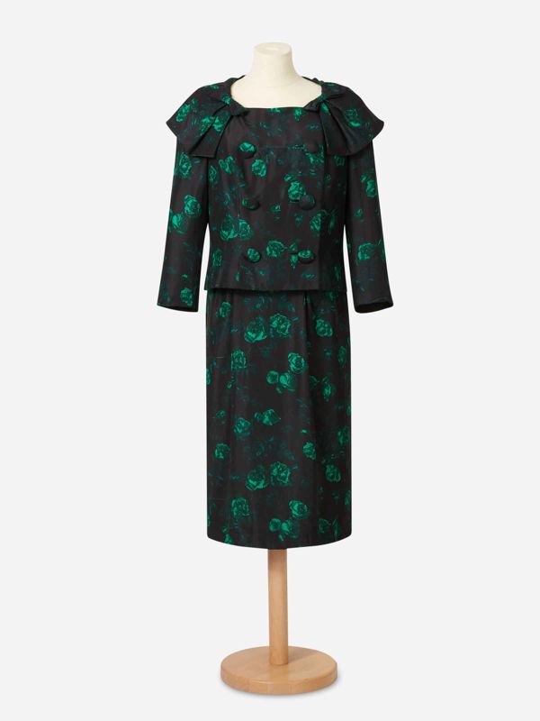 Cocktail suit